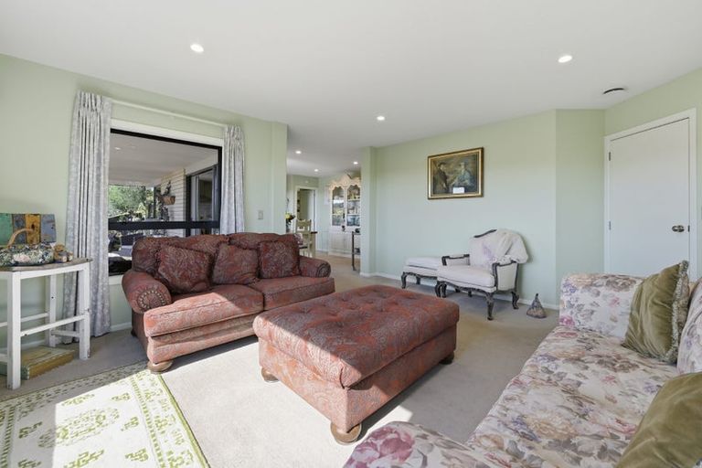 Photo of property in 14 Waipuna Grove, Welcome Bay, Tauranga, 3112