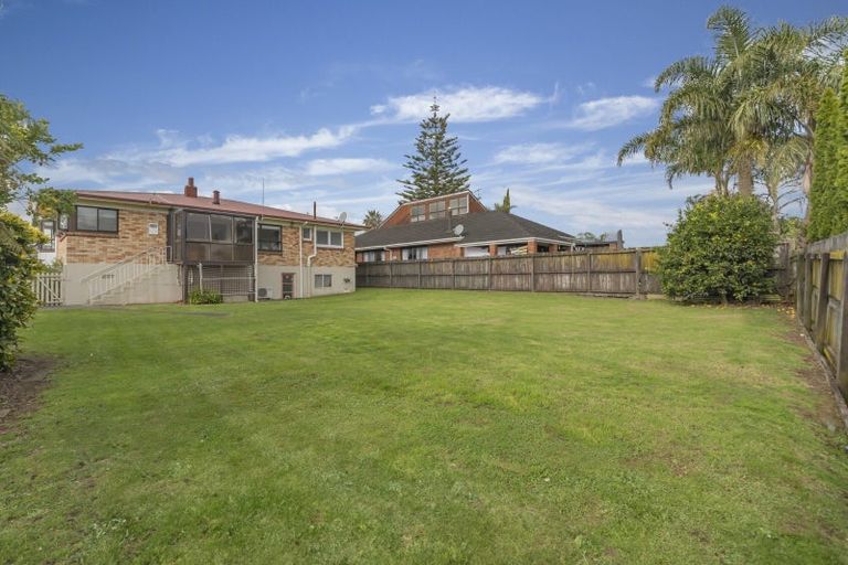 Photo of property in 10 Renwick Street, Papakura, 2110