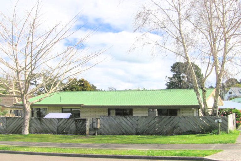Photo of property in 5 Pokapu Place, Bethlehem, Tauranga, 3110