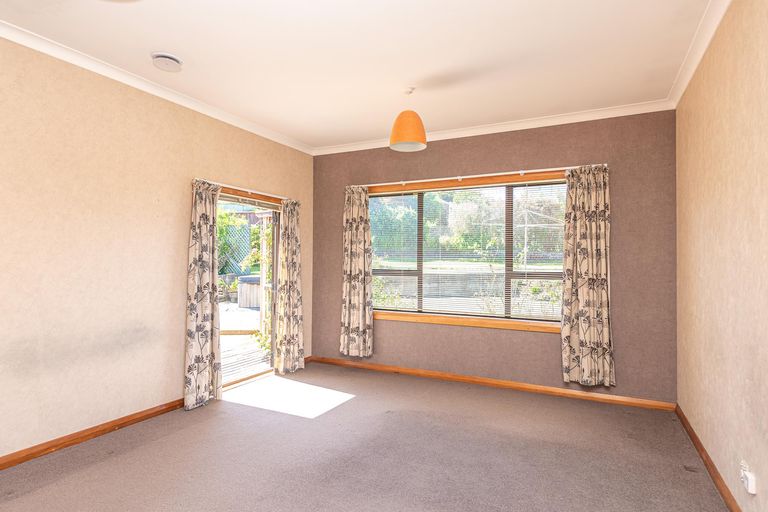 Photo of property in 11 Windsor Terrace, Durie Hill, Whanganui, 4500