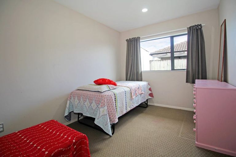 Photo of property in 12 Masters Place, Favona, Auckland, 2024