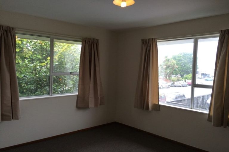 Photo of property in 2/7 Division Street, Riccarton, Christchurch, 8041