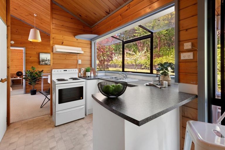 Photo of property in 15 Tikorangi Place, Morningside, Whangarei, 0110