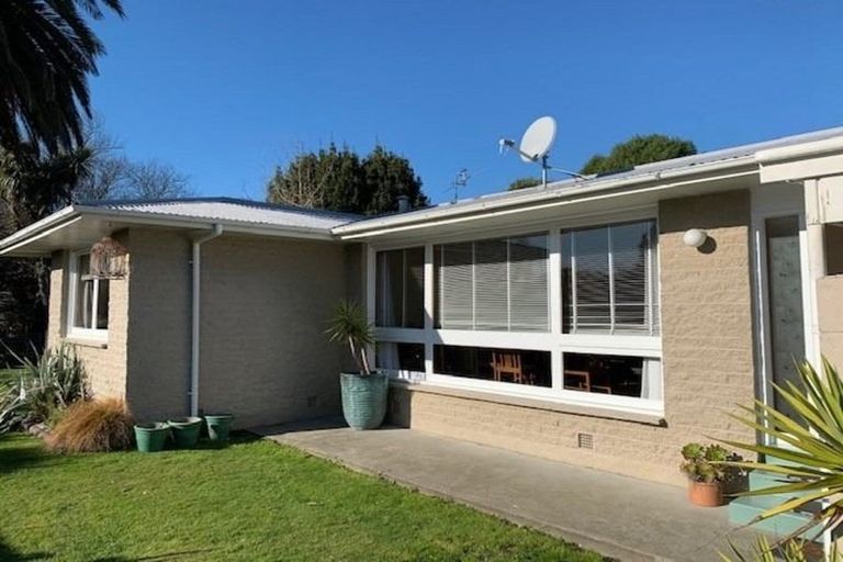 Photo of property in 1/46 Wilsons Road South, Saint Martins, Christchurch, 8022