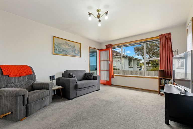 Photo of property in 1/79 Hills Road, Edgeware, Christchurch, 8013