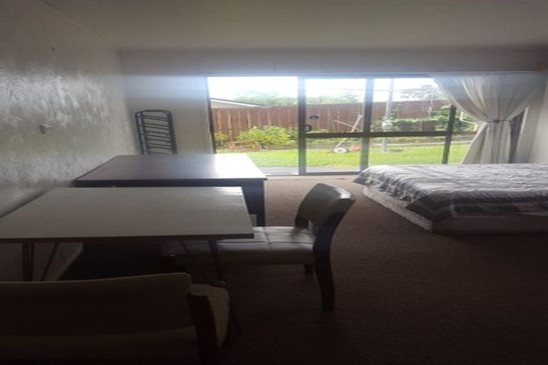 Photo of property in 1/167 Mokoia Road, Birkenhead, Auckland, 0626