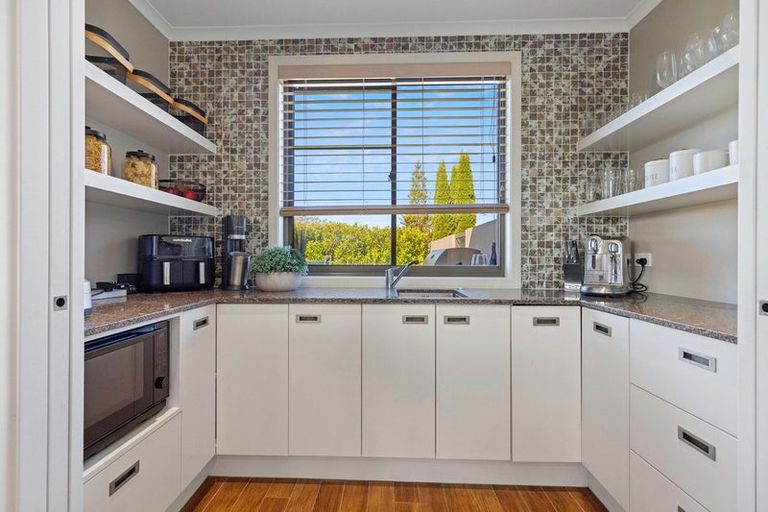 Photo of property in 24 Rexford Heights, Pyes Pa, Tauranga, 3112