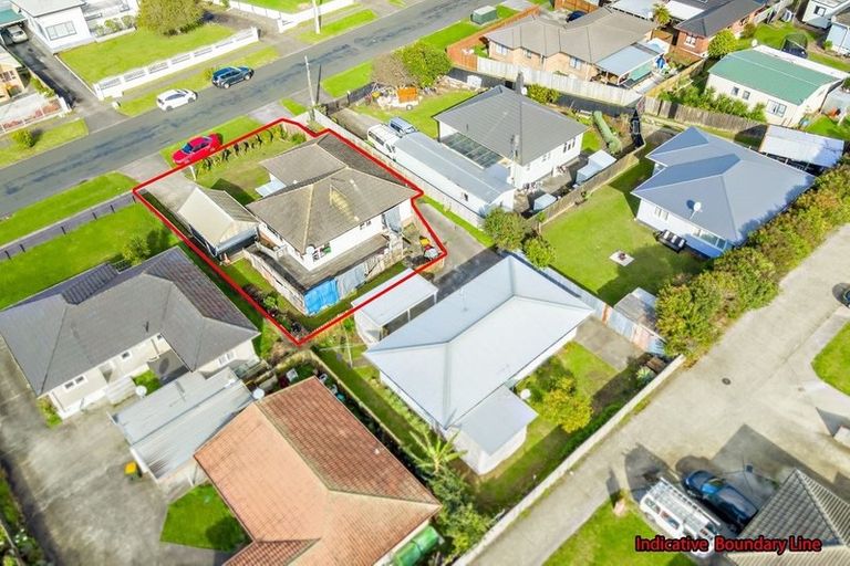 Photo of property in 2/32 Royton Avenue, Mangere East, Auckland, 2024