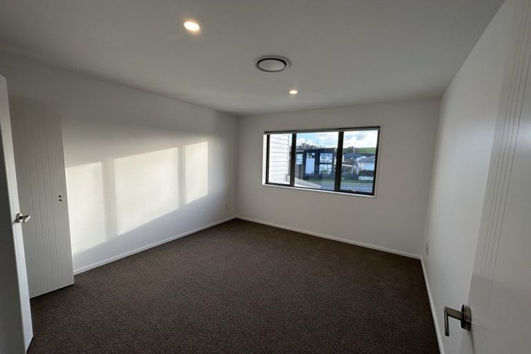 Photo of property in 5 Kokonga Lane, Silverdale, 0932