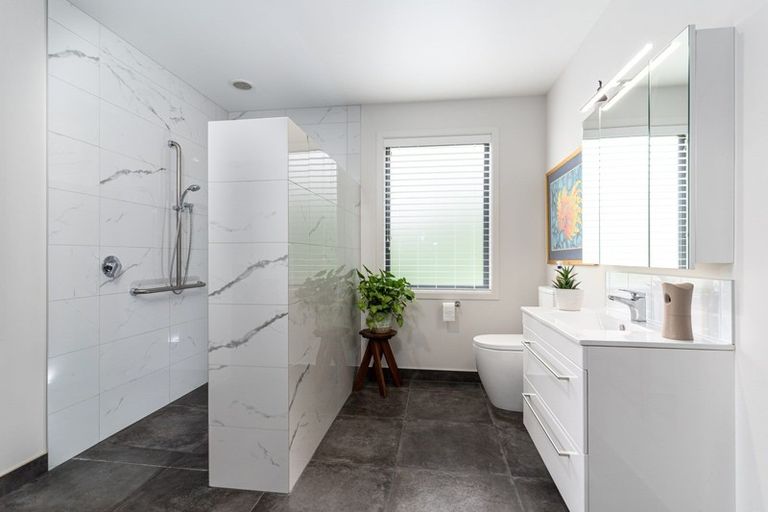 Photo of property in 8 Lancewood Avenue, Feilding, 4702