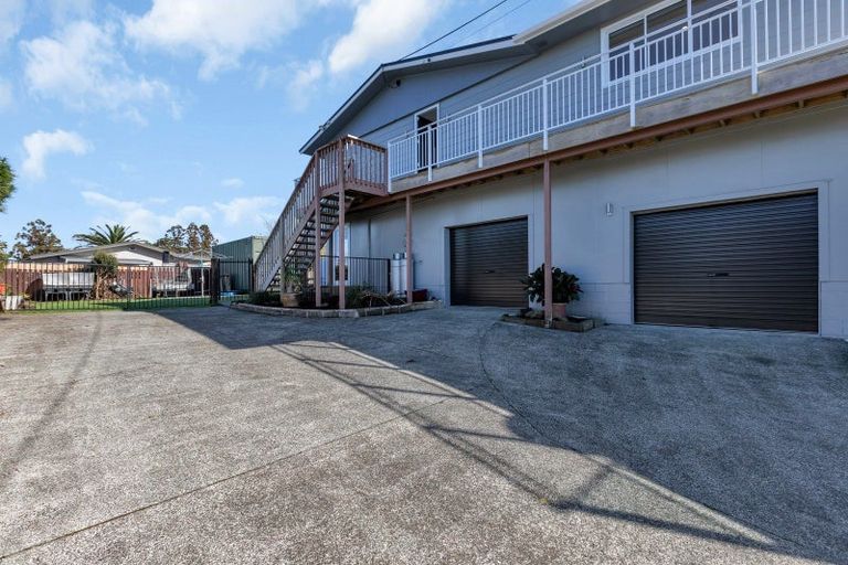Photo of property in 16 Seaview Road, Ruakaka, 0116