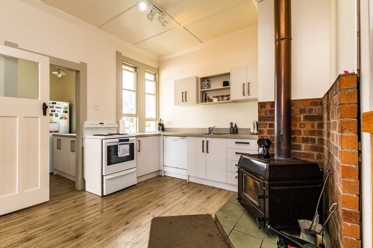 Photo of property in 21 Arthur Street, Winton, 9720