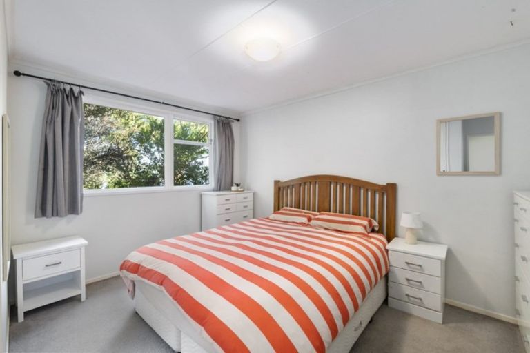 Photo of property in 76 Lord Street, Stokes Valley, Lower Hutt, 5019