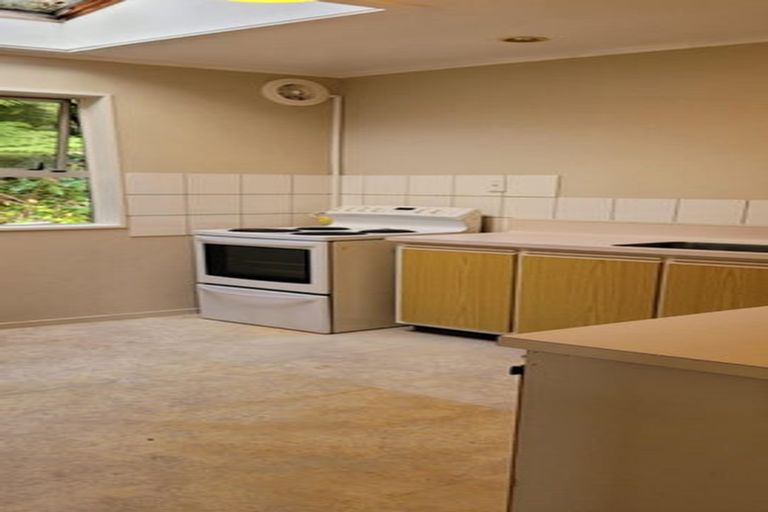 Photo of property in 25b Woodvale Grove, Fairfield, Lower Hutt, 5011