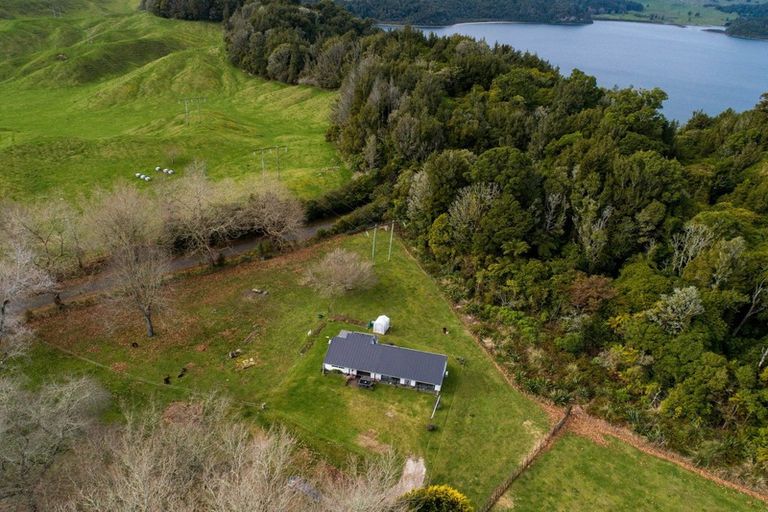 Photo of property in 21a Hamilton Road, Lake Rotoma, Rotorua, 3074
