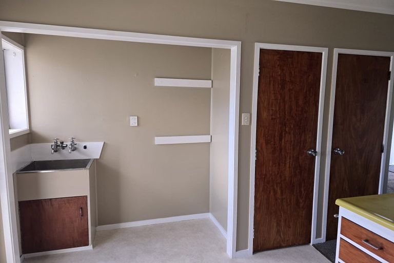 Photo of property in 2/15 Parker Avenue, New Lynn, Auckland, 0600