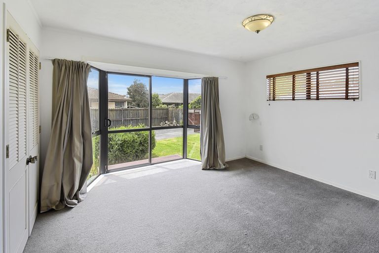Photo of property in 57 Carnoustie Drive, Wattle Downs, Auckland, 2103