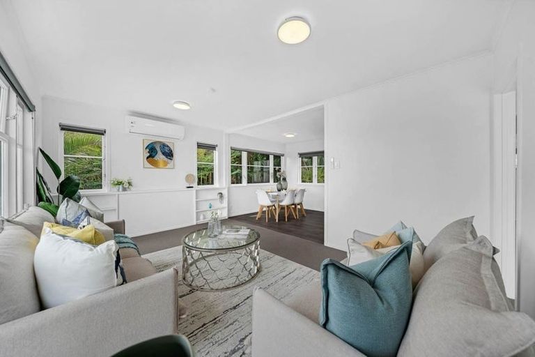 Photo of property in 53a Sylvan Crescent, Te Atatu South, Auckland, 0610