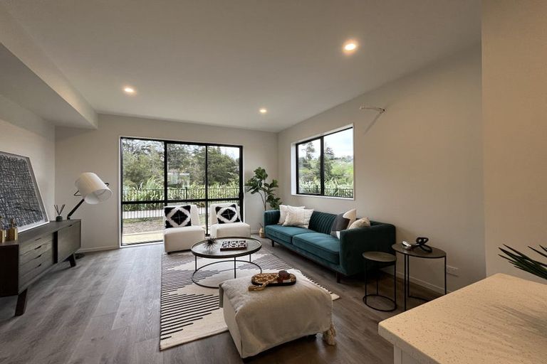 Photo of property in 1 Whawhaki Lane, Kumeu, 0810