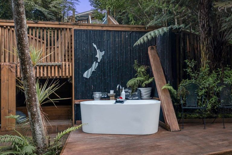 Photo of property in 361h Paremoremo Road, Paremoremo, Auckland, 0632