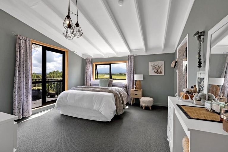 Photo of property in 20 Kiri Road, Te Kiri, Opunake, 4682