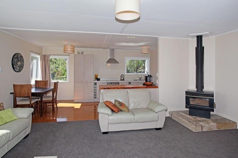 Photo of property in 39 Kaiwaka Road, Waiuku, 2123