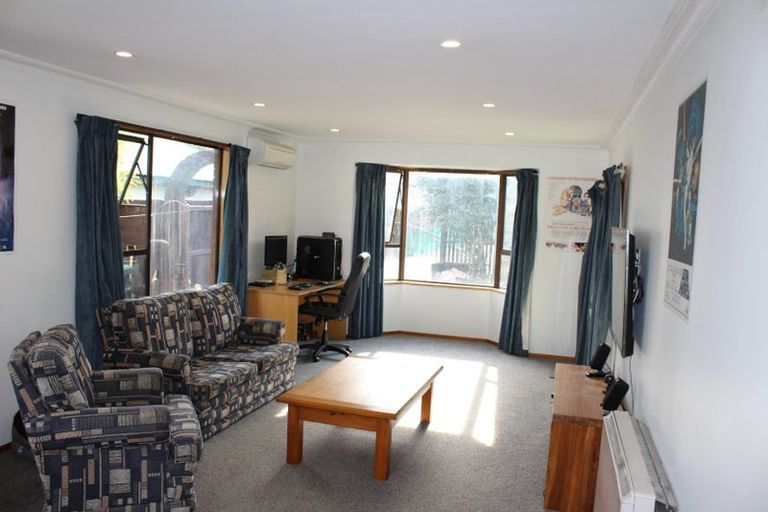 Photo of property in 2/5a Kilburn Street, Bishopdale, Christchurch, 8053