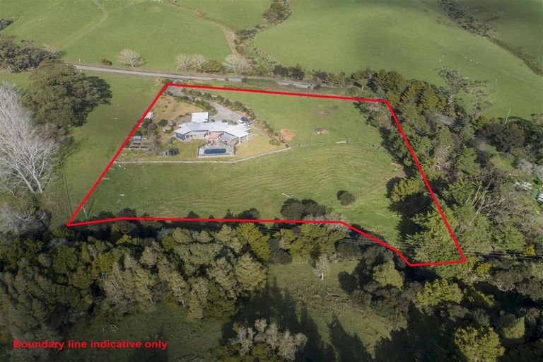 Photo of property in 269 Haruru Road, Kaukapakapa, 0873