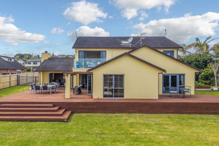 Photo of property in 49 Westerham Drive, Dannemora, Auckland, 2016