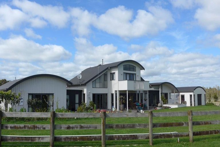 Photo of property in 256 Sutton Road, Drury, Papakura, 2584