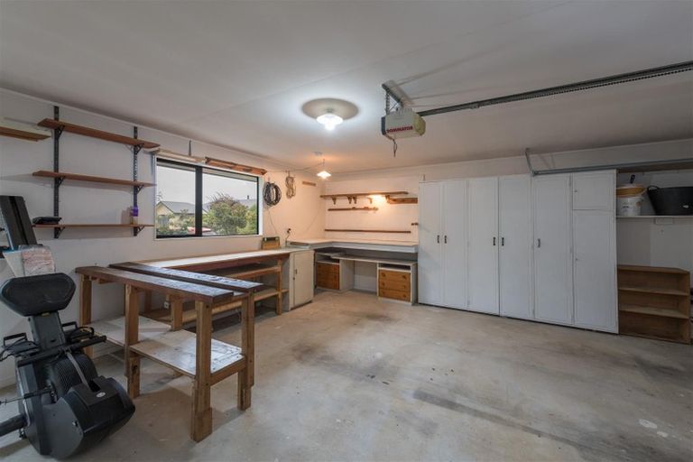 Photo of property in 30 Hoult Crescent, Monaco, Nelson, 7011