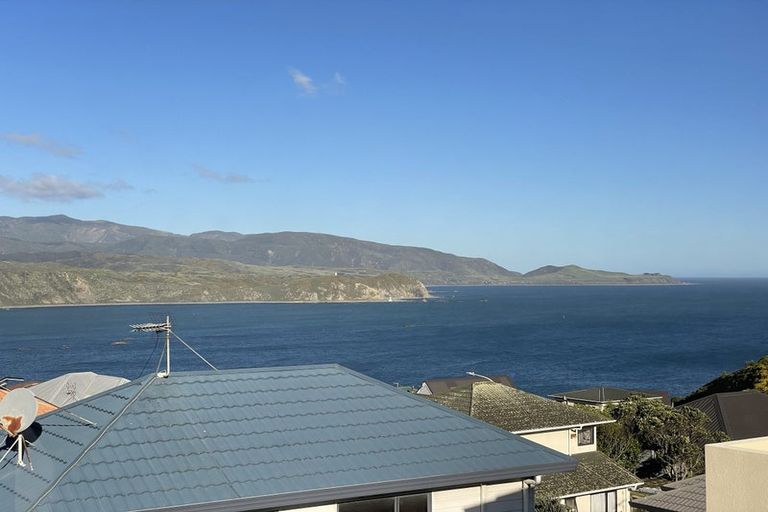 Photo of property in 5a Birkhall Grove, Strathmore Park, Wellington, 6022