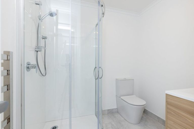 Photo of property in 2/6 Walsh Street, Forest Lake, Hamilton, 3200