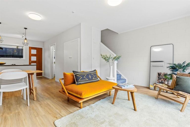 Photo of property in 3/34 Holly Road, St Albans, Christchurch, 8014