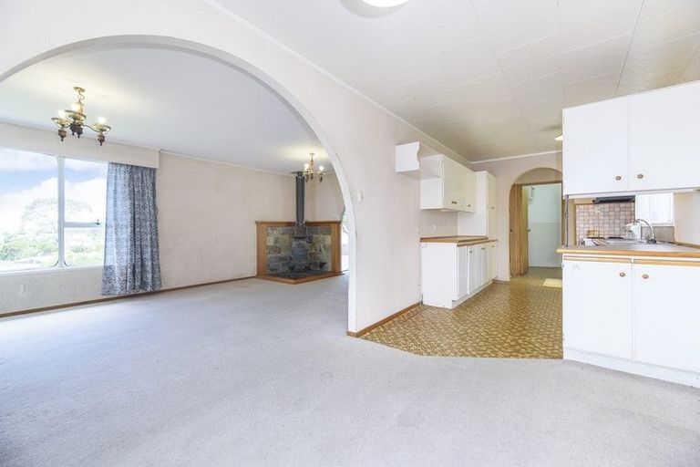 Photo of property in 61 Reynella Drive, Massey, Auckland, 0614