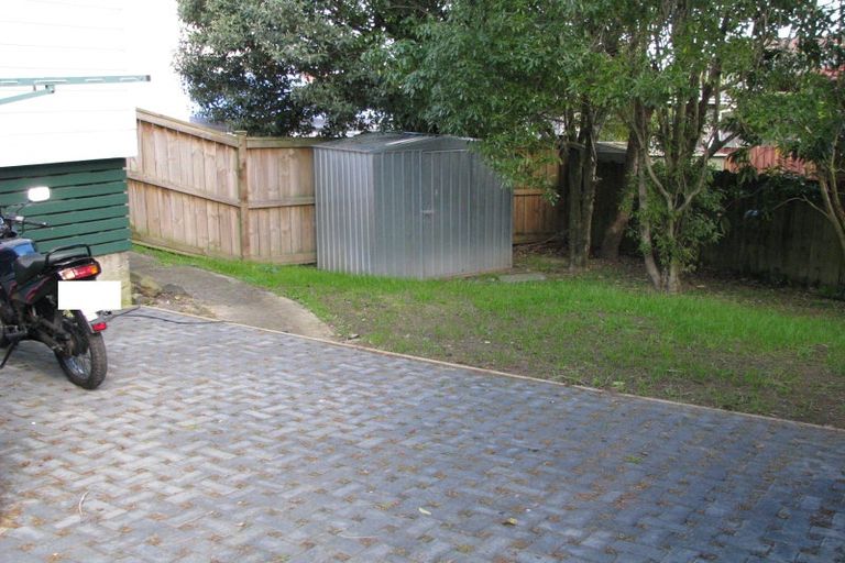 Photo of property in 14 Binda Place, Botany Downs, Auckland, 2010