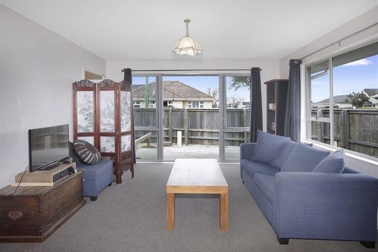 Photo of property in 1/7 Dover Street, St Albans, Christchurch, 8014