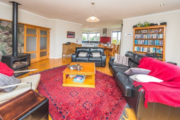 Photo of property in 142 Mount View Road, Bastia Hill, Whanganui, 4500