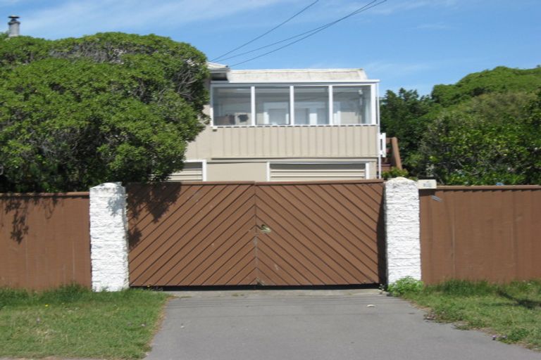 Photo of property in 500 Marine Parade, South New Brighton, Christchurch, 8062