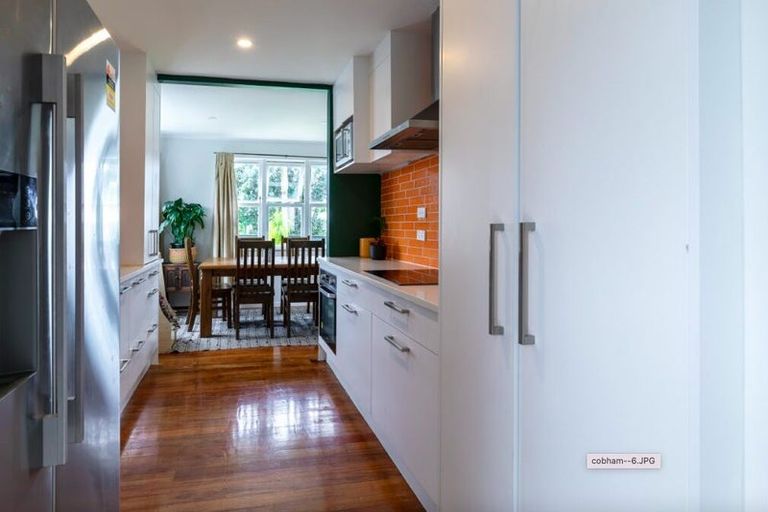 Photo of property in 61a Cobham Crescent, Kelston, Auckland, 0602