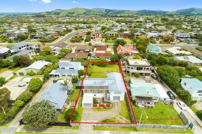 Photo of property in 640 Papamoa Beach Road, Papamoa Beach, Papamoa, 3118