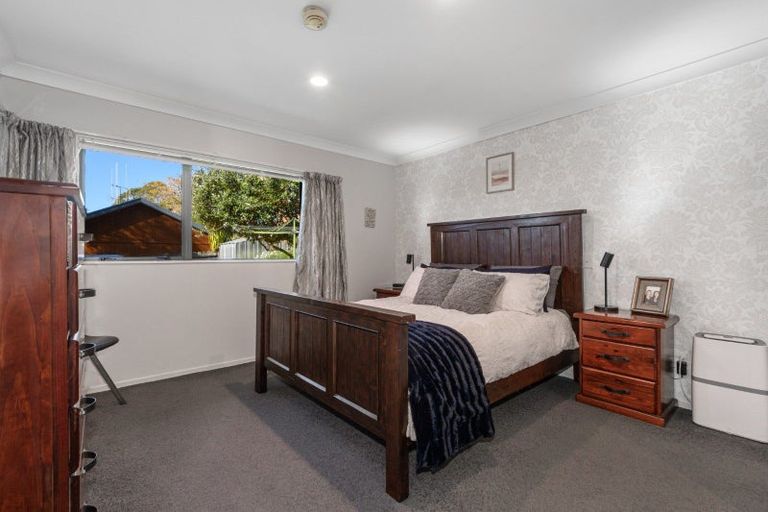 Photo of property in 10 Wouldbank Way, Welcome Bay, Tauranga, 3112