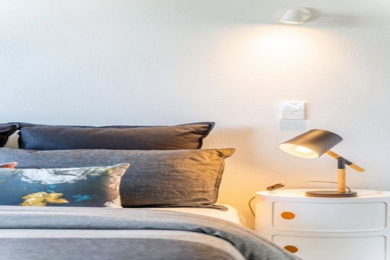 Photo of property in 2/101 Sylvan Avenue, Northcote, Auckland, 0627