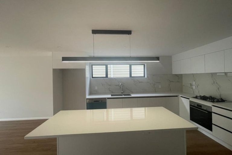 Photo of property in 122c Monarch Avenue, Hillcrest, Auckland, 0627