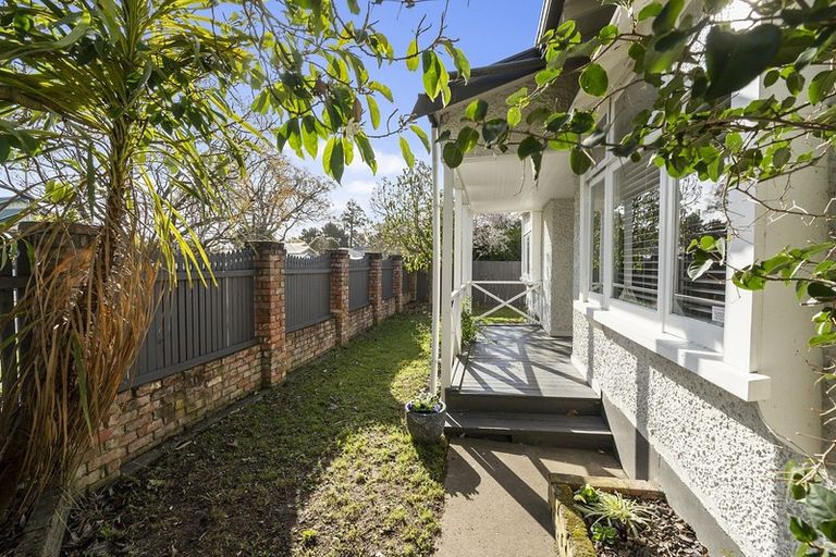 Photo of property in 4 Margaret Street, Roslyn, Palmerston North, 4414