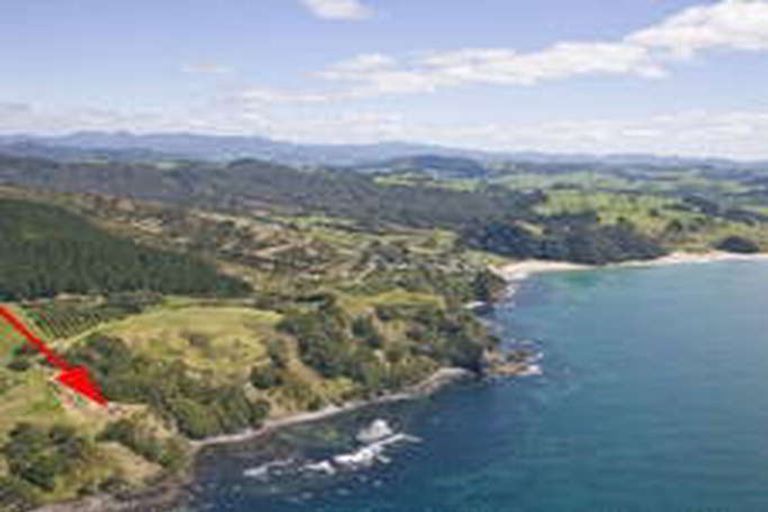 Photo of property in 115 Radar Road, Hot Water Beach, Whitianga, 3591