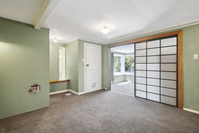 Photo of property in 2 Eden Street, Island Bay, Wellington, 6023