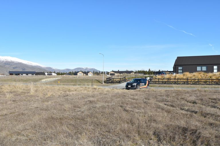 Photo of property in 10 Tussock Crescent, Twizel, 7901