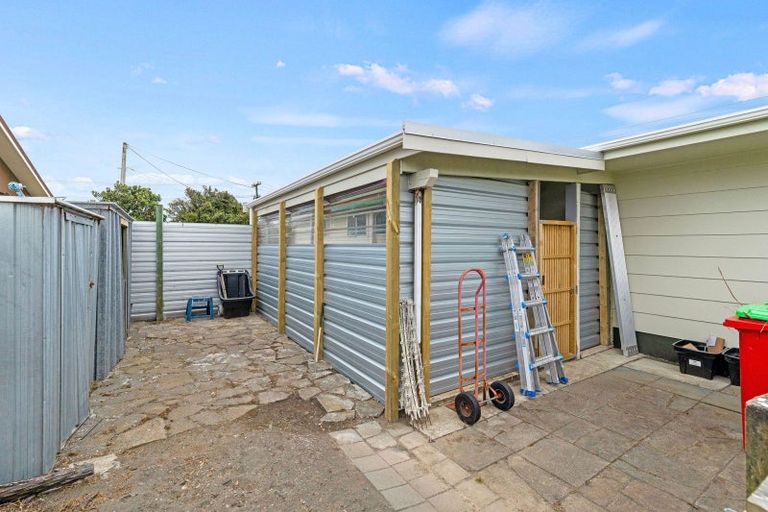 Photo of property in 24 Hood Street, Castlecliff, Whanganui, 4501