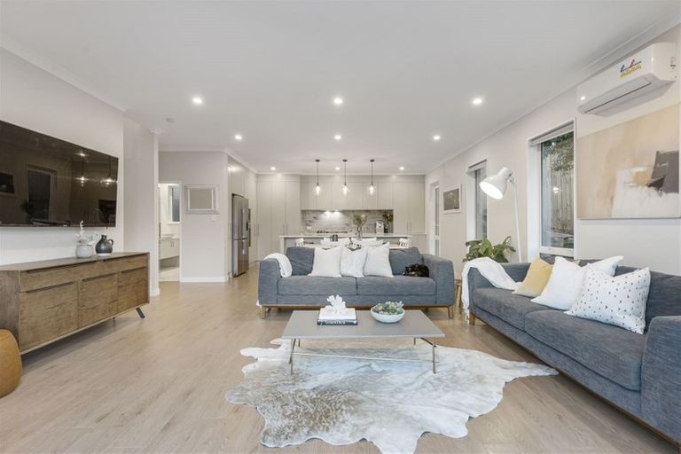 Photo of property in 2a Seine Road, Forrest Hill, Auckland, 0620